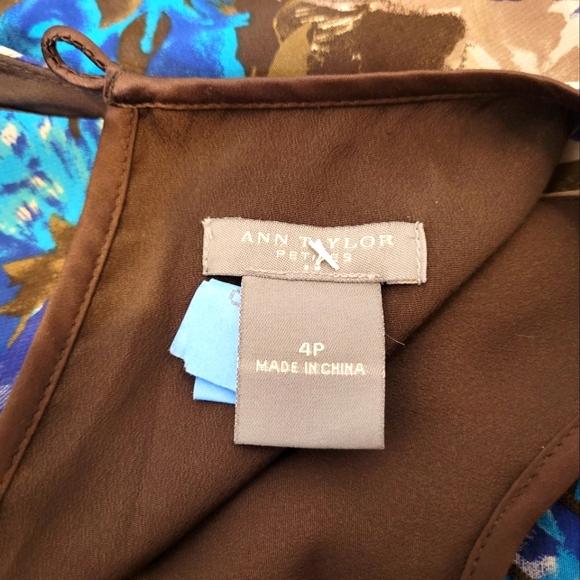 Ann Taylor Sleeveless Floral Women's Dress - Picture 10 of 12